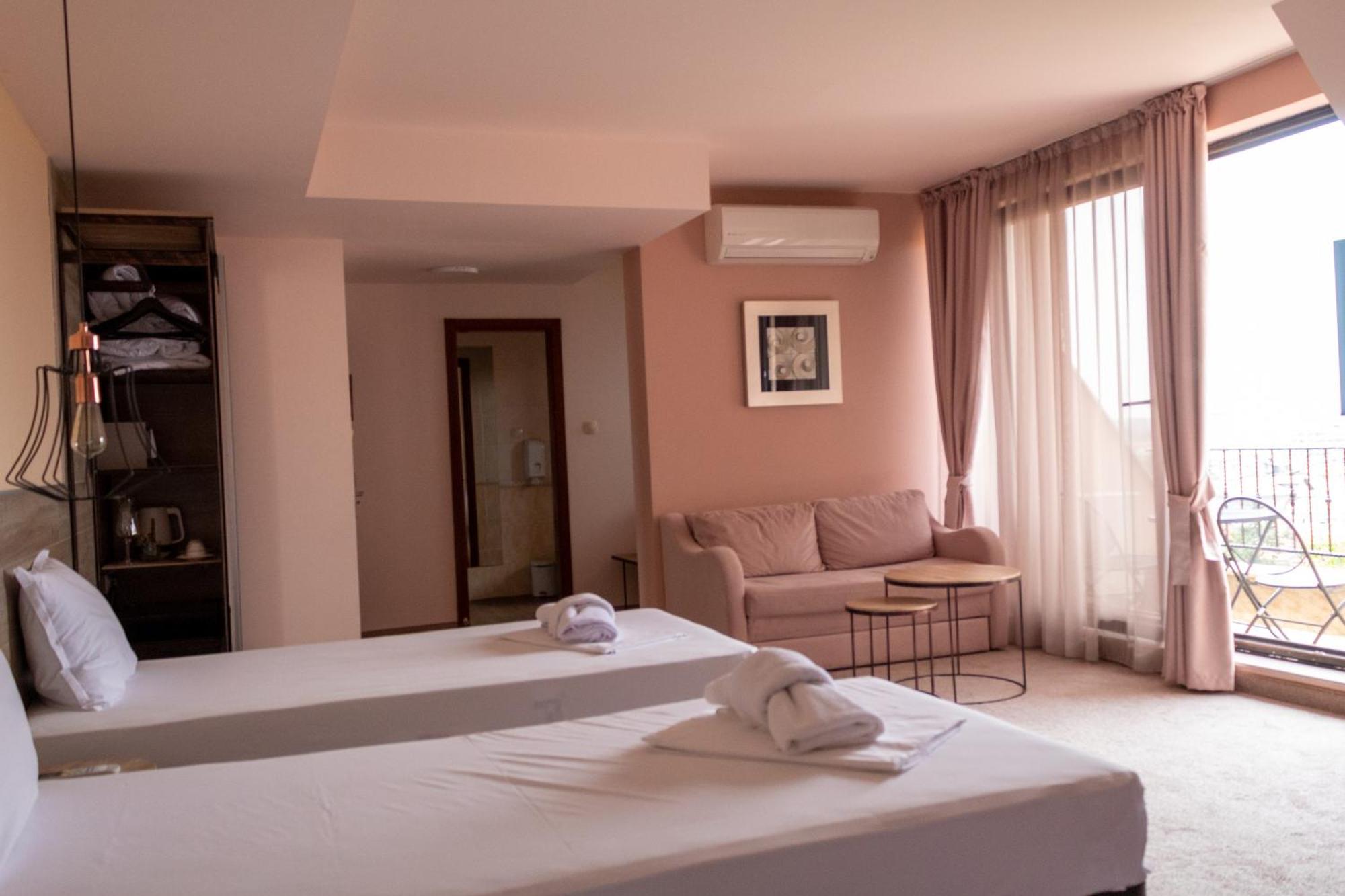 Clepsydra Residence Plovdiv Esterno foto